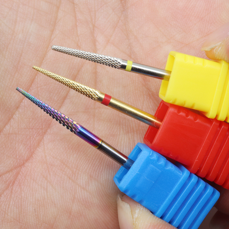 3 typy galvanicky pokovovaných presných leštiacich hlavíc z volfrámovej ocele na odstraňovanie nechtov, odstraňovanie odumretej kože, gravírovanie a brúsenie, rotačný pilník na manikúru