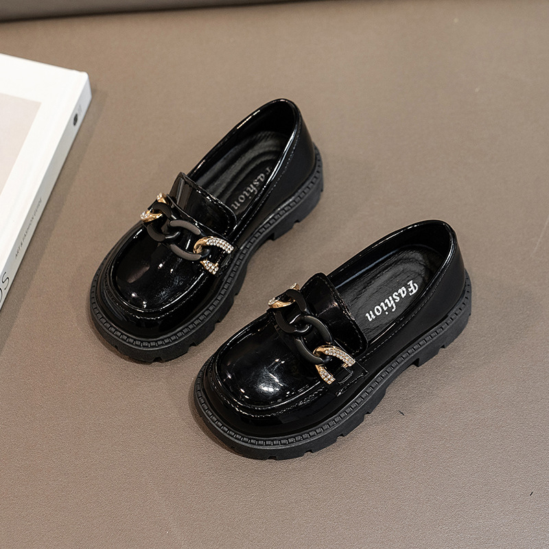 Кожени обувки за момичета Пролет и есен 2025 Модни детски обувки за принцеси в западен стил Средни и големи детски обувки в британски стил Кожени обувки за малки момичета