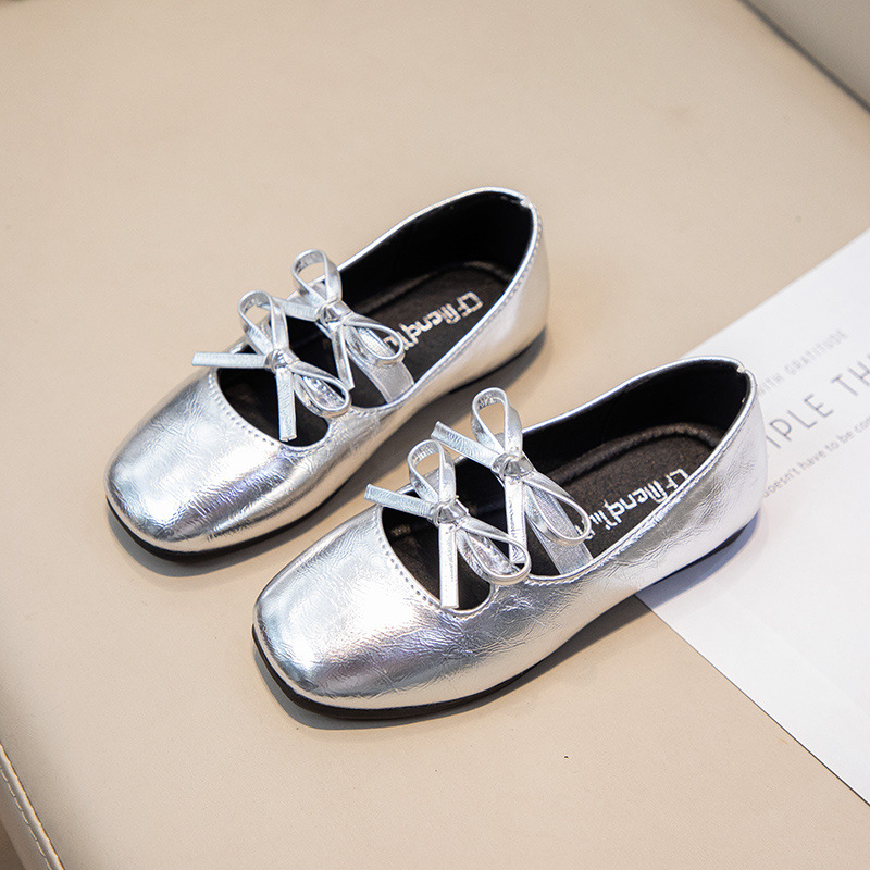 Детски момичешки универсални обувки с мека подметка, еднослойни, за момичета, пролет и есен, ново пристигане, стилни кожени обувки с плитка уста за бебета, за представяне на малки момиченца