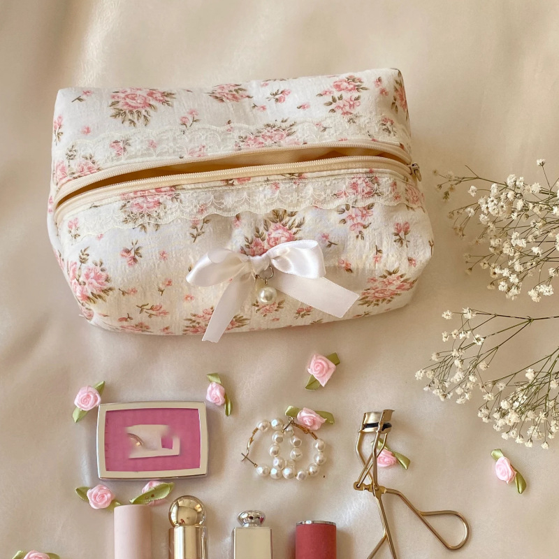 Изящна козметична чантичка с дантелени ръбове, персонализирана панделка, флорална козметична чантичка от плат с голям капацитет и цип