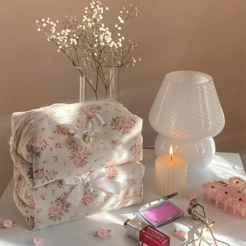 Изящна козметична чантичка с дантелени ръбове, персонализирана панделка, флорална козметична чантичка от плат с голям капацитет и цип