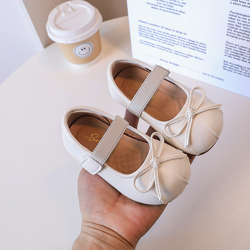 Tüdrukute nahast kingad beebitüdrukute printsessikingad 2025. aasta kevad- ja sügiskingad uued pehme tallaga balletikingad laste üheosalised kingad laste esinemiskingad