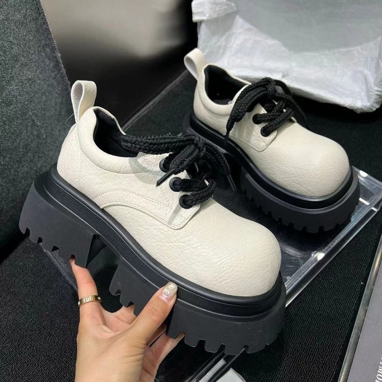 Pantofi mici din piele cu șireturi albe pentru femei 2025 primăvara și vara noi versatile stil retro britanic cu tocuri groase cu talpă groasă și fuste pentru femei