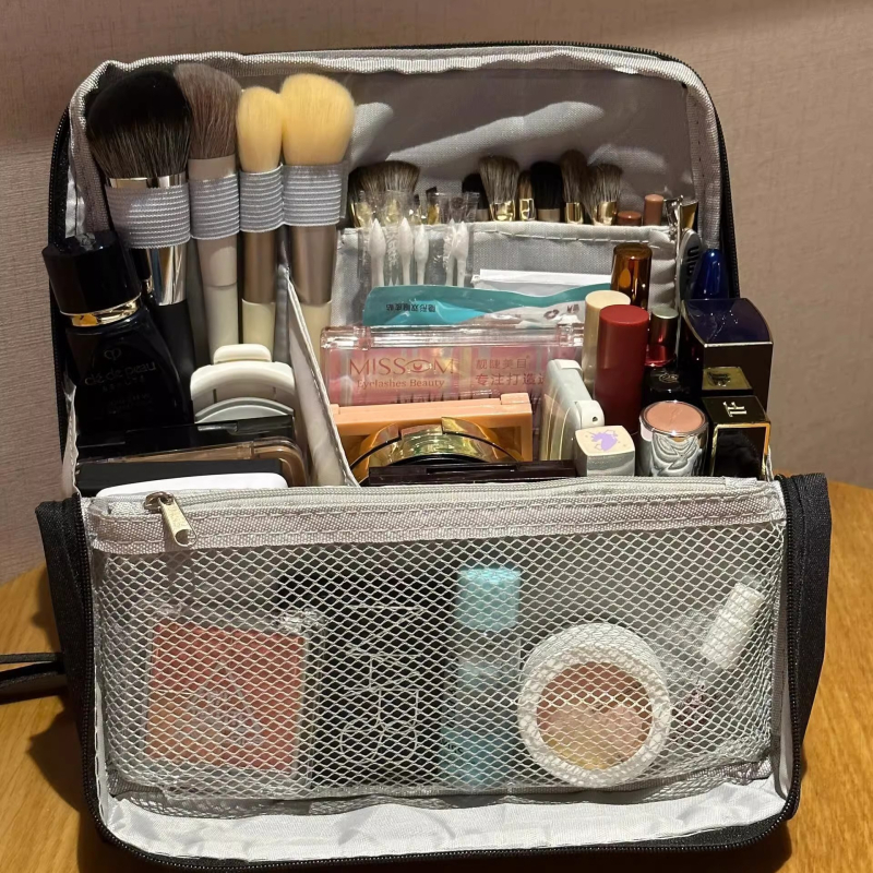 2025. gada jauna lielas ietilpības saliekamā kosmētikas soma, sieviešu ceļojumu kosmētikas pārnēsājama uzglabāšanas soma, rokas kosmētikas otu soma