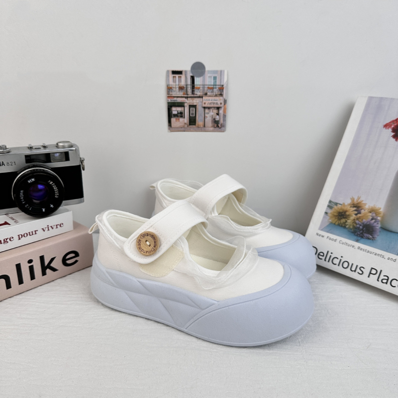 Tolimų bangų Mary Jane bateliai moterims 2025 m. Naujas populiarus vasaros stilius su sijonu, sekliomis burnos detalėmis, viengubi bateliai su velcro juostele, sportbačiai su tiesioginiu pristatymu