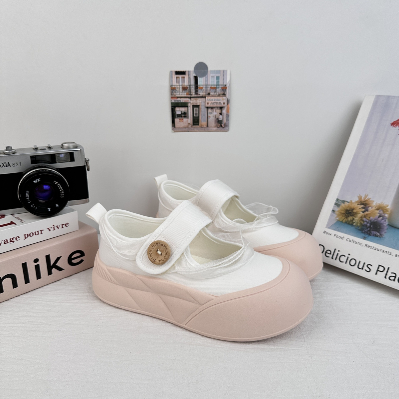 Tolimų bangų Mary Jane bateliai moterims 2025 m. Naujas populiarus vasaros stilius su sijonu, sekliomis burnos detalėmis, viengubi bateliai su velcro juostele, sportbačiai su tiesioginiu pristatymu