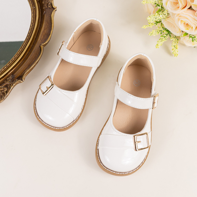2025 Нови момичета принцесни обувки, прости, чисти цветове, препи стил, момичета от кожа, универсални лачени детски обувки, пролетни и есенни, за през граница