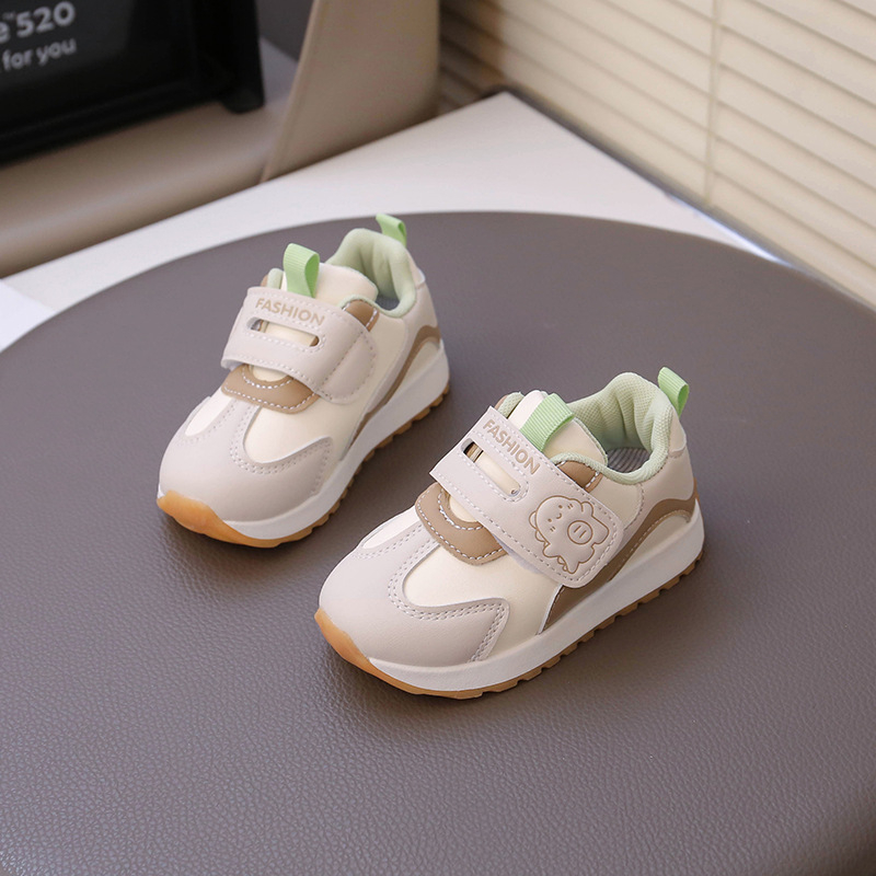 2025 Есенни бебешки обувки с анимационни филми за малки деца, детски модни спортни обувки с велкро, неплъзгащи се, устойчиви на износване, ежедневни обувки