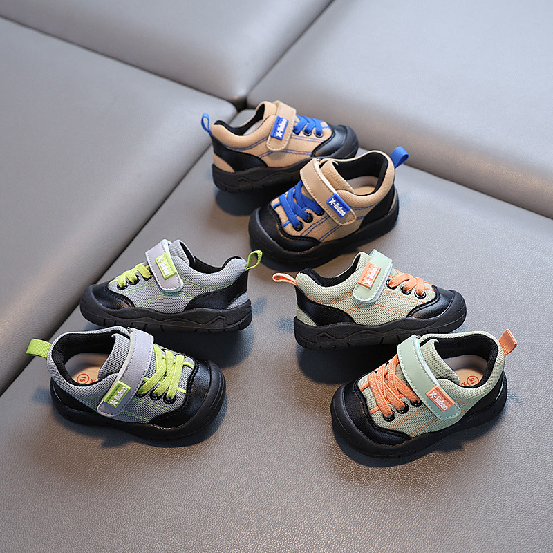 2025. aasta kevad- ja sügistooted, uued Xiaoxiaoxiubao 1-2-aastastele libisemiskindlad beebikingad, meeste ja naiste laste libisemiskindlad pehme põhjaga lõuendikingad