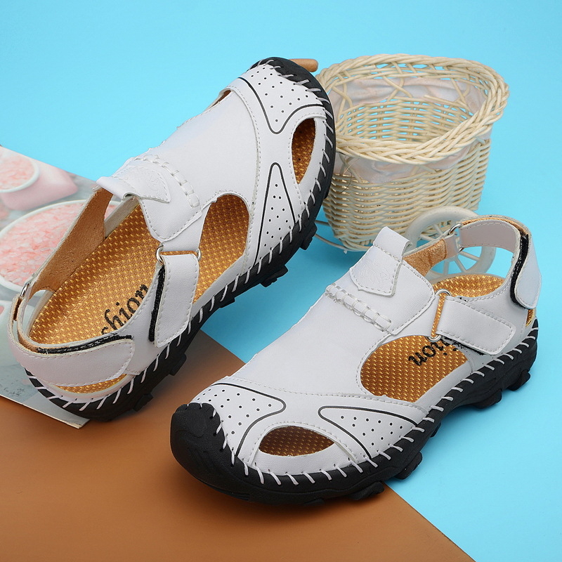 Пролет и лято 2023 Нови детски сандали, модни дишащи детски обувки Baotou, ръчно ушити, неплъзгащи се, модни плажни обувки за деца до средата на деня