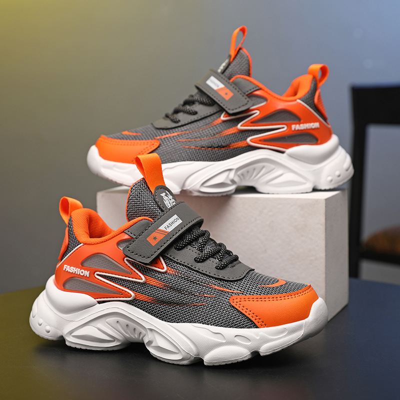 Детски обувки 2025 Нови мрежести дишащи велкро момчета и момичета средни и големи детски туристически обувки леки маратонки за ученици от началното училище