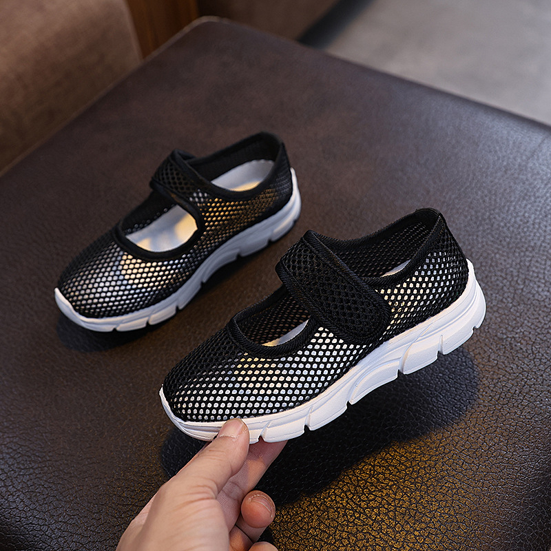 Пролетни и летни детски обувки за средни и големи деца, кухи, дишащи, в цвят бонбони, еднослойни обувки за момичета, момчета и ученици, пътни обувки, леки, бързосъхнещи мрежести обувки