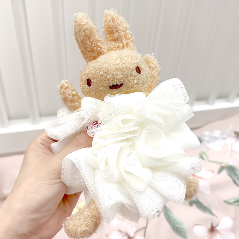 Lõuna-Korea kaubamärgi Arirang käsitsi valmistatud vannilillest armsa karunukuga koomiksivannipalli mullivõrku pole lilli kerge lahti lasta.