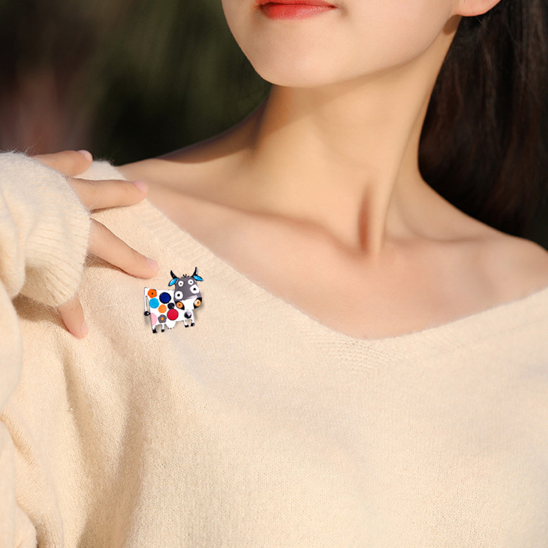 Καρφίτσα αγελάδας με διασυνοριακή γραμμή, καρφίτσα από κράμα αλουμινίου με σταγόνα λαδιού, καρφίτσα κινουμένων σχεδίων με χαριτωμένο στρας, καρφίτσα υψηλής ποιότητας