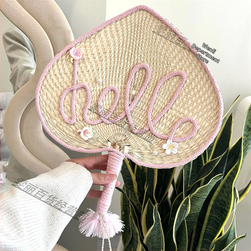 Ručne vyrobený roztomilý vejár pre dievčatá a študentky v lete, populárny na sociálnych sieťach