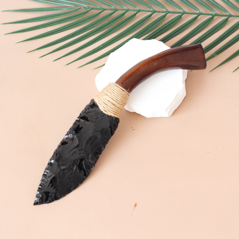 Piiriülene Amazoni kuum müük Natural Obsidian Protein Big Dagger Healing Home Office`i kaunistused