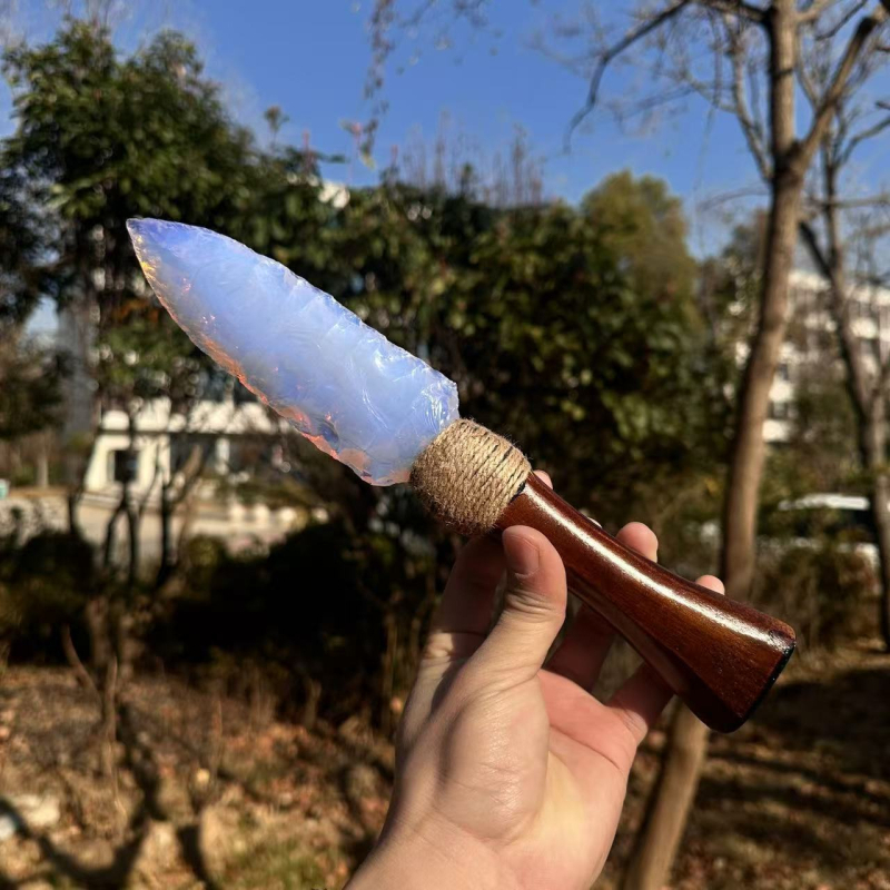 Piiriülene Amazoni kuum müük Natural Obsidian Protein Big Dagger Healing Home Office`i kaunistused