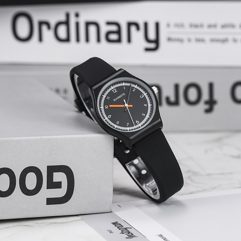 Senmi 2025 лентов часовник, прост, тънък, ежедневен, студентски часовник, прост детски силиконов моден часовник на едро