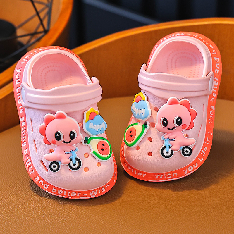 Vaikiški urviniai bateliai vasarinėms mergaitėms, mielos animacinių filmukų šlepetės berniukams, neslystančios vonios basutės su minkštu dugnu