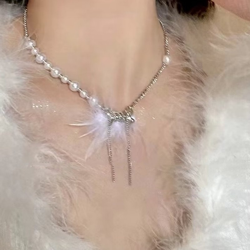 Plunksnų auskarų kabančios auskarai, žiedai, nauji mados, lengvi, prabangūs, nišiniai, aukštos klasės karoliai, drugeliai, kutais puošti auskarai moterims