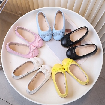2025. gada pavasara un rudens vienkāršas meiteņu ādas kurpes jaunas bantītes meiteņu mazuļu bērnu kurpes apaļas galvas mīkstas zoles princeses kurpes