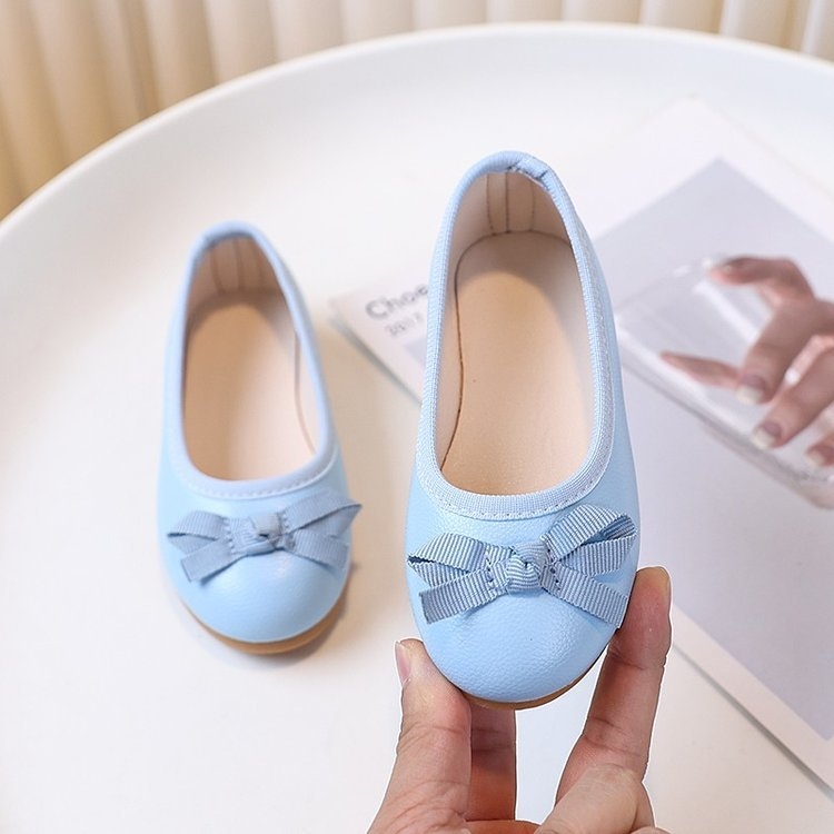 2025. gada pavasara un rudens vienkāršas meiteņu ādas kurpes jaunas bantītes meiteņu mazuļu bērnu kurpes apaļas galvas mīkstas zoles princeses kurpes