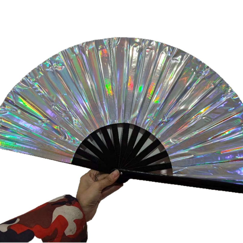 Muzikos festivalio karšto pardavimo sidabro PVC holografinė atspindinti plėvelė, bambuko kaulo 33 cm kung fu vėduoklė, didmeninė prekyba