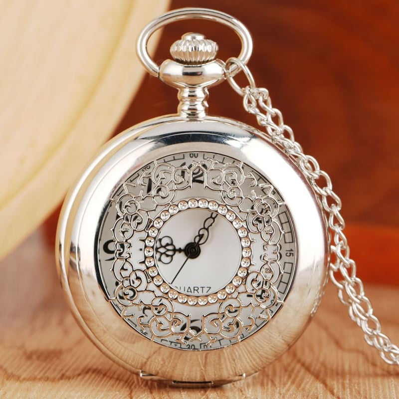Кухи плътни цветни винтидж джобни часовници Dream Star Flip Pointer Quartz Watch Мъжки и дамски декоративни големи висулки Колие