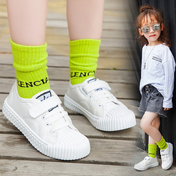 Bērnudārza skolas snieguma balti apavi pavasara, vasaras un rudens sporta elpojoši audekla apavi zēniem un meitenēm mazuļu baltas kedas