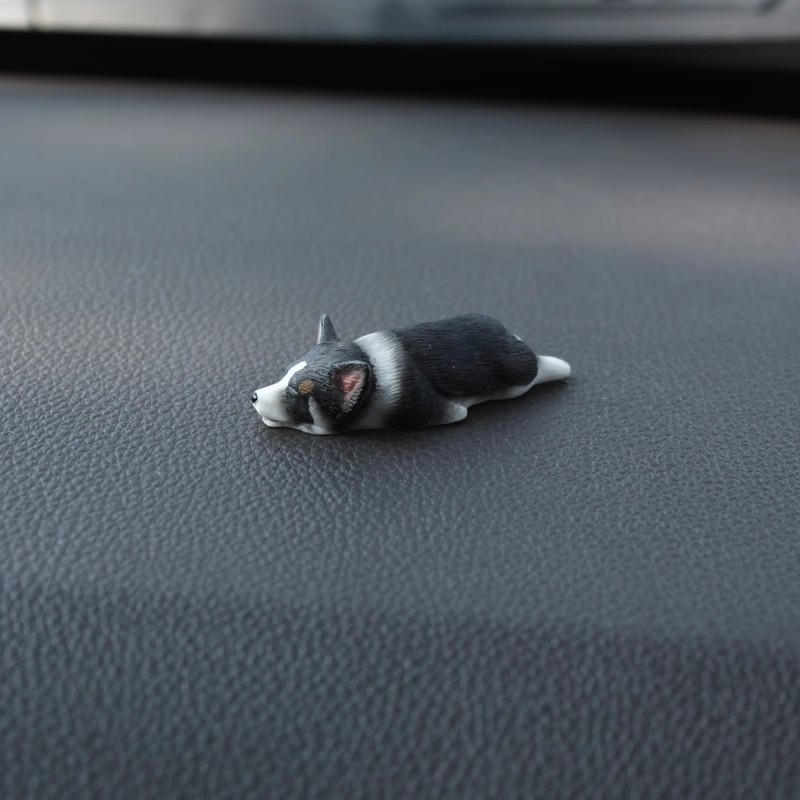 Tasuta saatmine autole, autotarvikutele, kaunistustele, keskkonsoolile, dekompressioonikaunistustele, ekraanile, interjöörile, koerale, mini-Koji autole