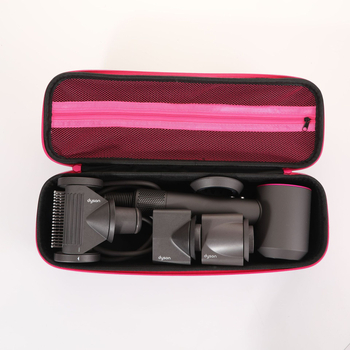 Dysoni fööni hoiukarp, juuksuritööriistade hoiukott, lokitangid, sirgendaja, kukkumisvastane kaitsekott laos.