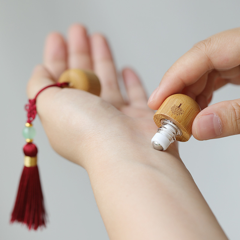 Bambusest eeterliku õli helmeste pudel 1ml loominguline väikese mahutavusega jagatud parfüümi essents kaasaskantav antiikne tutiga puidust helmeste pudel