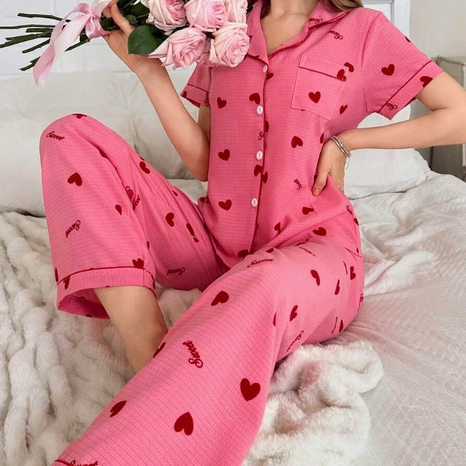 Amazoni enimmüüdud väliskaubandus Amazoni populaarne suvine naiste lühikeste varrukatega pükste ja trükitud pidžaamakomplekt kaheosaline komplekt