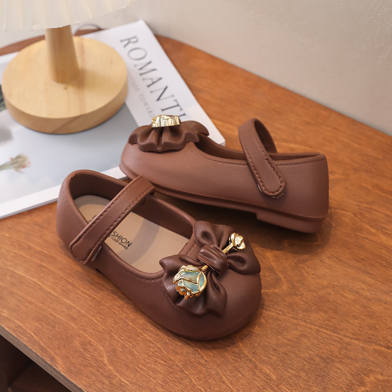 Bērnu pupiņu formas apavi meitenēm 2025. gada pavasara un rudens modeļiem, jauni, neslīdoši, mīksti, apakšā esoši mazuļu princeses apavi, moderni, personalizēti ārzemju stilā