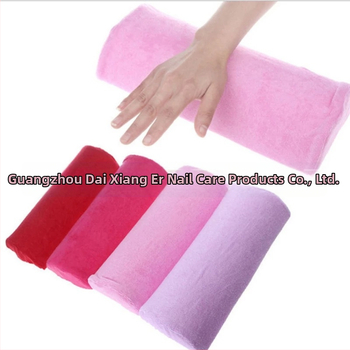 Väliskaubanduse tooted küünerätik kätepadi poolringikujuline kätepadi riidest poolringikujuline eemaldatav ja pestav mustvalge kätepadi mitmevärviline valikuline