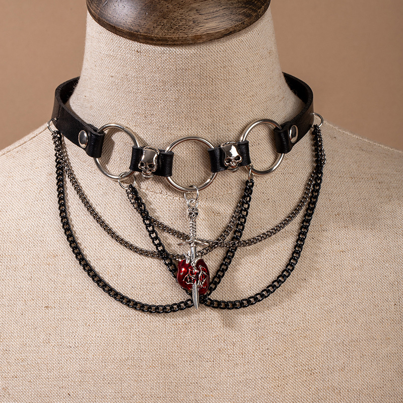 Euroopa ja Ameerika piiriülene südamekujulise ketiga nahast kaelakee, punk-hip-hop, tume stiilis rangluukett, niššiks olemise roki stiilis kaelakee