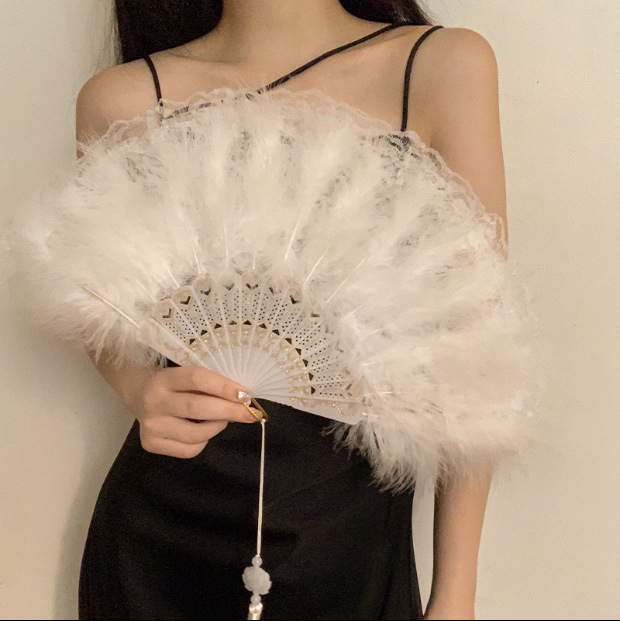 Superhaldjast uus hiina stiilis sulgedest lehvik, kullatud templiga cheongsami kokkupandav lehvik, kaasaskantav ventilaator, must hiina stiilis retro lolita foto