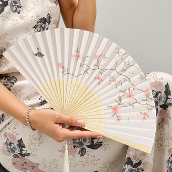 Hiina stiilis kokkupandav suveventilaator, laste kokkupandav tantsuventilaator, iidse stiili Hanfu Cheongsami fotoga kaasaskantav bambusventilaator