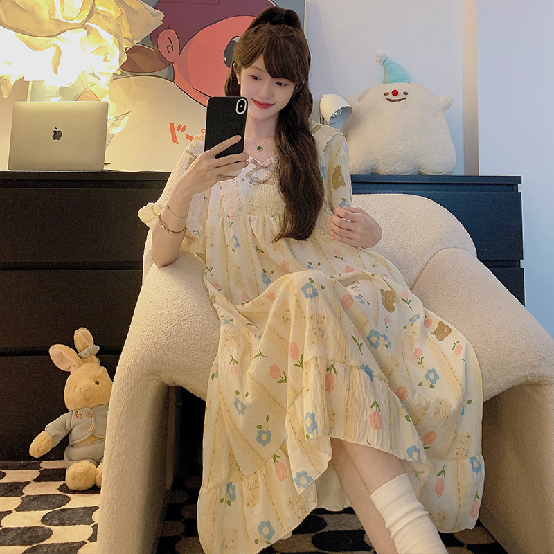 Piiriülene hulgimüük armsate tüdrukute pidžaamad, öösärgid, lahtised ja mugavad koduriided, eriti suured 125 kg, sobivad kandmiseks ka õues.