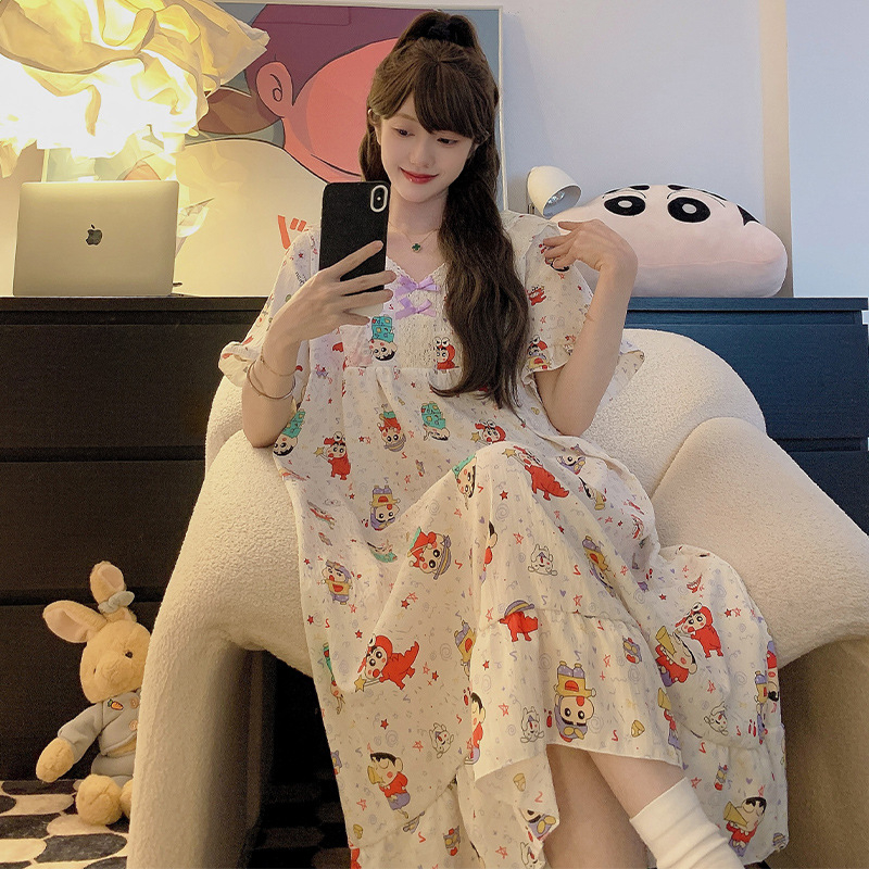 Piiriülene hulgimüük armsate tüdrukute pidžaamad, öösärgid, lahtised ja mugavad koduriided, eriti suured 125 kg, sobivad kandmiseks ka õues.