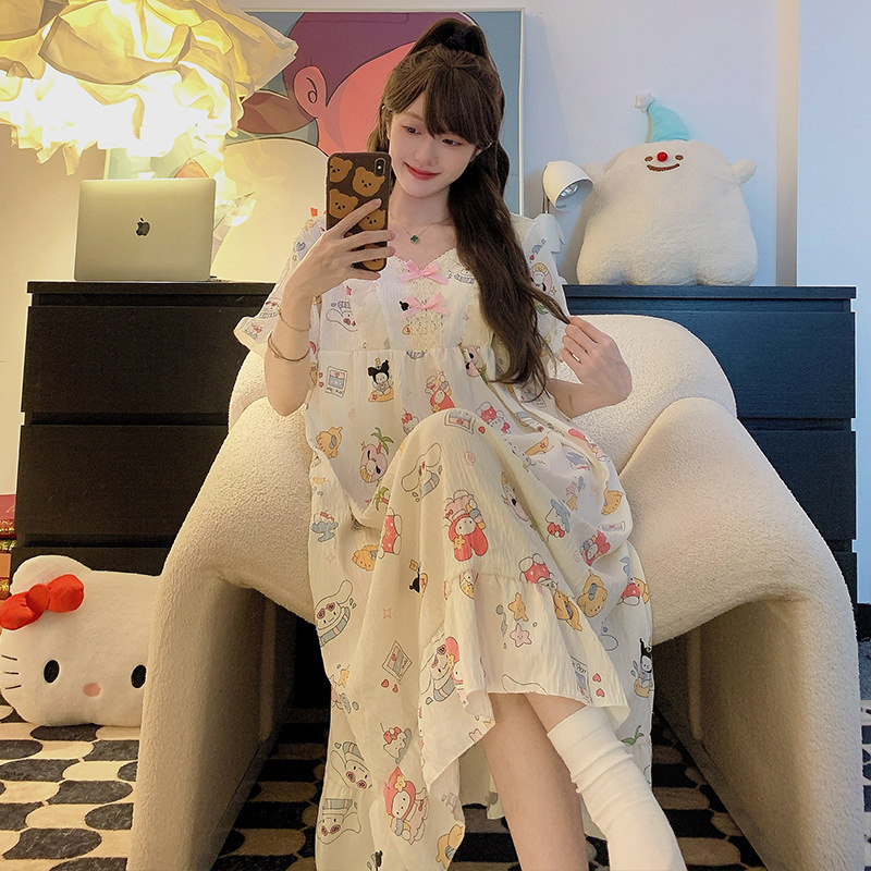 Piiriülene hulgimüük armsate tüdrukute pidžaamad, öösärgid, lahtised ja mugavad koduriided, eriti suured 125 kg, sobivad kandmiseks ka õues.