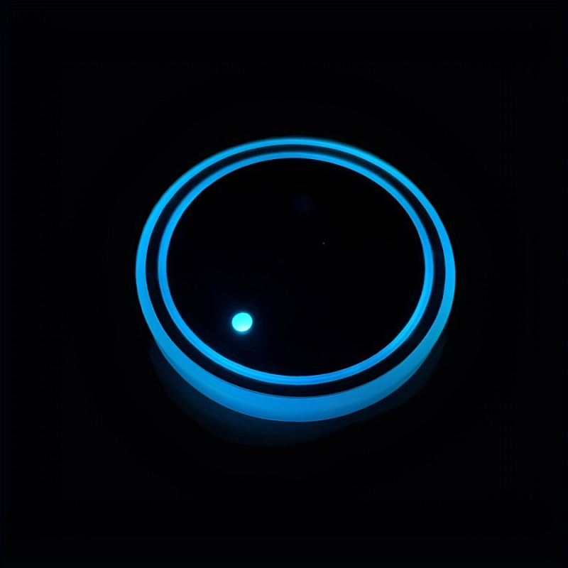 Auto helendav värviline LED-tassimatt libisemiskindla matiga helendav auto automaatne induktsioondekoratiivne atmosfäärivalgus