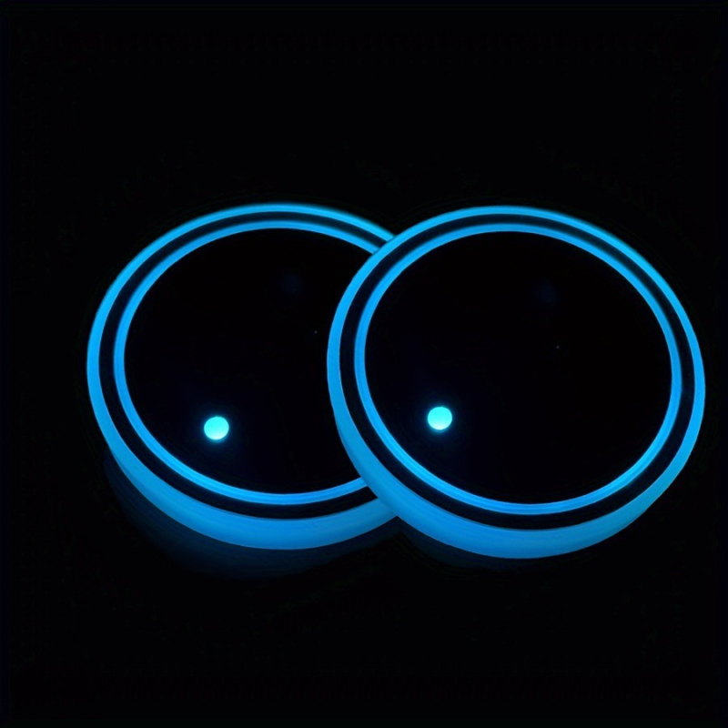 Auto helendav värviline LED-tassimatt libisemiskindla matiga helendav auto automaatne induktsioondekoratiivne atmosfäärivalgus