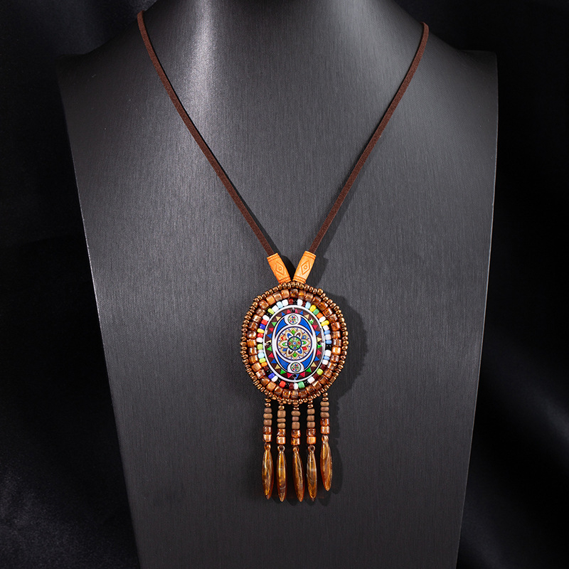Piiriülene retro etnilise stiiliga kaelakee pikk boheemlaslik kampsunikett meeste ja naiste mitmekülgne ripats tutiga ripats aksessuaarid