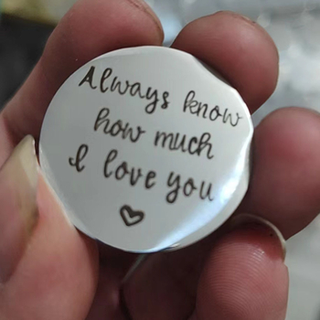 Sõltumatu jaama uus roostevabast terasest taskužetoon loomingulise isiksuse roostevabast terasest otsuse õnneliku mündi kirjaga kingitus