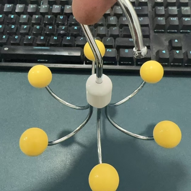 Kuueküünisega konksuga majapidamises kasutatav multifunktsionaalne riidepuu aluspesu hoiustamise ese ühiselamu garderoob 360 kraadi pöörlev konks