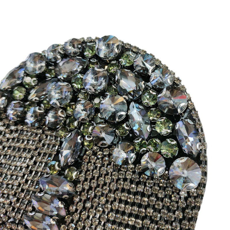 Käsitsi valmistatud helmestega Briti vintage punk stiilis metallist tutiga õlapaelad, korsaažiga rõivaste kaunistused, isetegemise aksessuaarid