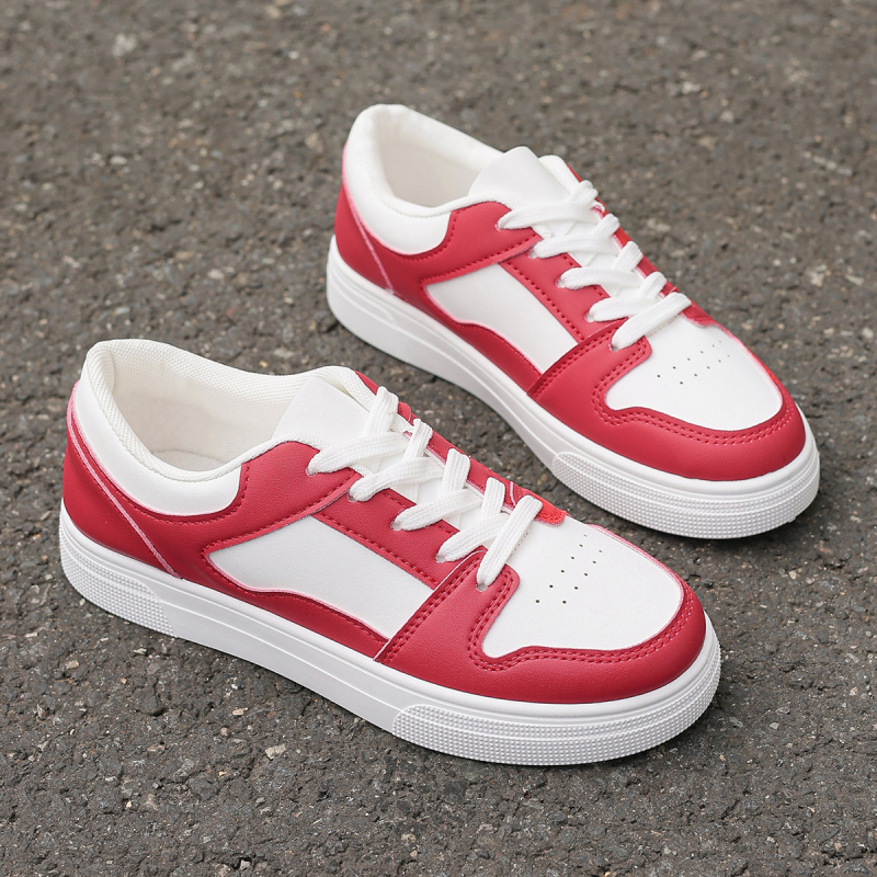 Valged kingad 2025. aasta piiriülesed uued lamedad tossud, paeltega, madala säärega, väliskaubanduse suured moespordi vabaajajalatsid naistele