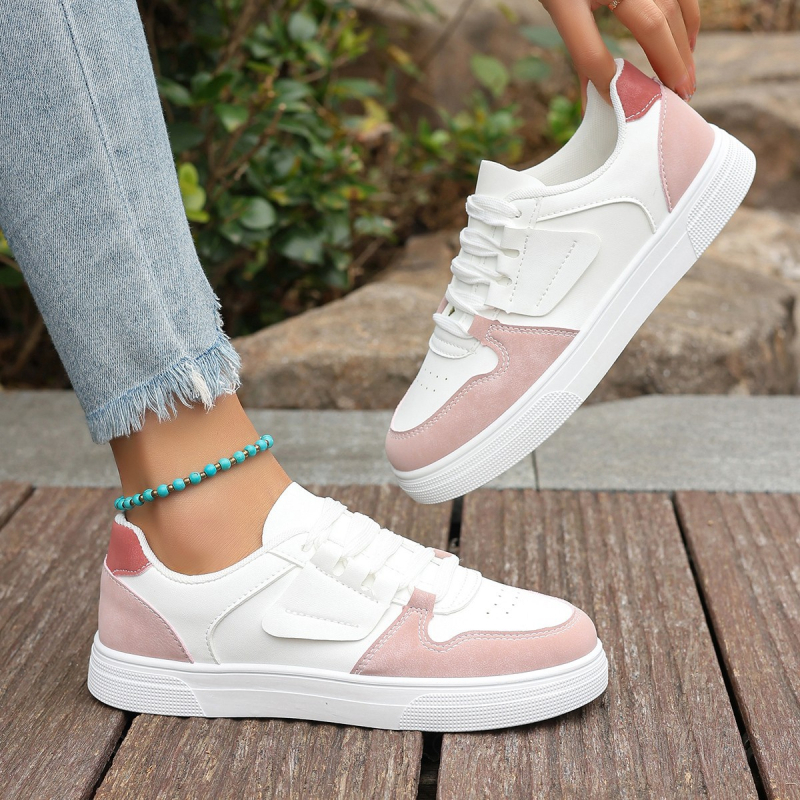 Valged kingad 2025. aasta piiriülesed uued lamedad tossud, paeltega, madala säärega, väliskaubanduse suured moespordi vabaajajalatsid naistele