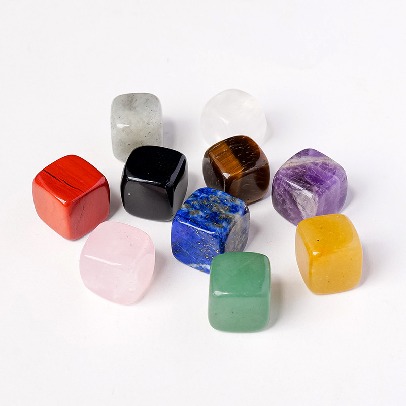 Naturaalne kristall, originaalkivi, 13 mm, ruudukujuline, värviline, kristall, poolvääriskivi, kristallist demagnetiseeritud kivi, kalapaagi dekoratiivsed kaunistused